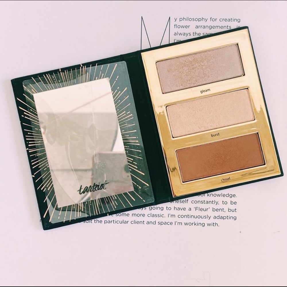 Tarte Pro Glow To Go Highlight & Contour Palette